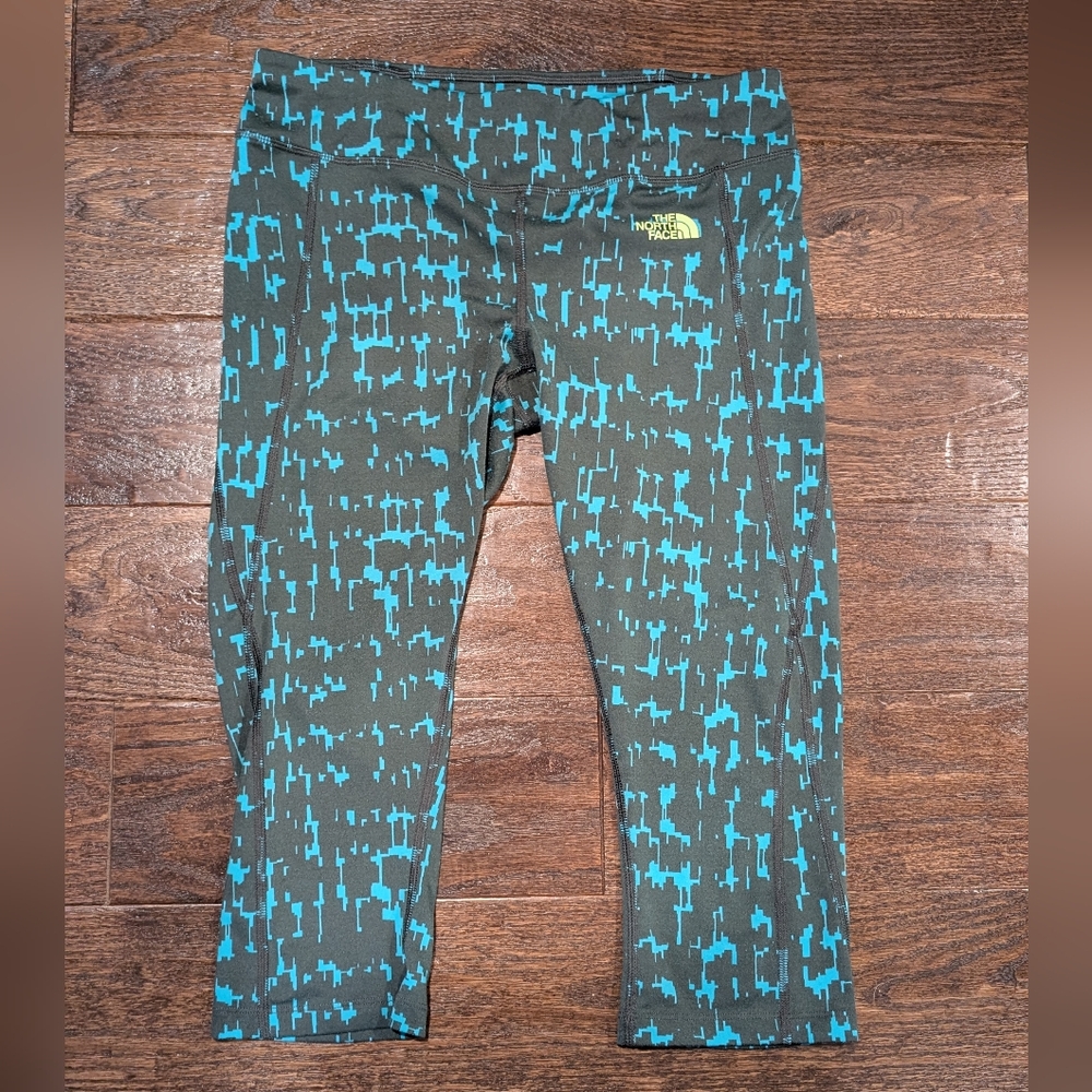 The North Face Capri Leggings Gray and Blue Geometric